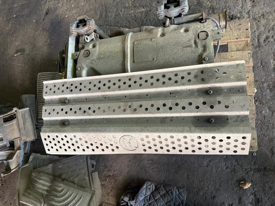 Mercedes Atego 4 EU6 Auspuff Katalysator A0074909712 - Convertidor catalítico para Camión: foto 3 Mercedes Atego 4 EU6 Auspuff Katalysator A0074909712 - Convertidor catalítico para Camión: foto 3