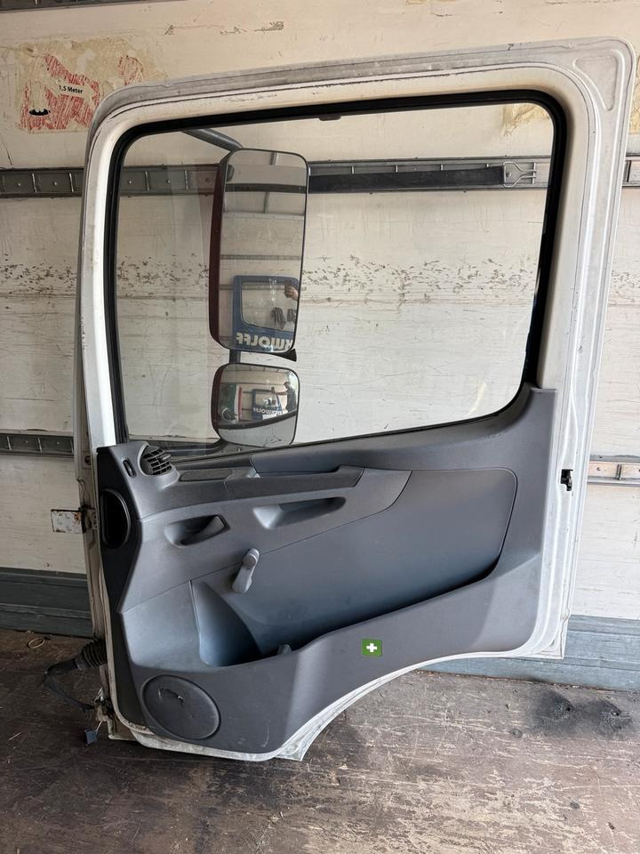 Mercedes Atego Beifahrertür Weiß Spiegel Innenverkleidung LN 75 - Puerta y piezas para Camión: foto 2 Mercedes Atego Beifahrertür Weiß Spiegel Innenverkleidung LN 75 - Puerta y piezas para Camión: foto 2