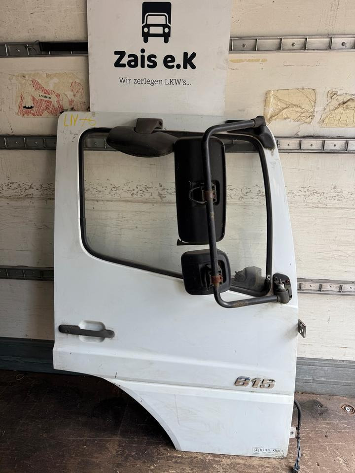 Mercedes Atego Beifahrertür weiß Spiegel Innenverkleidung - Puerta y piezas para Camión: foto 1 Mercedes Atego Beifahrertür weiß Spiegel Innenverkleidung - Puerta y piezas para Camión: foto 1