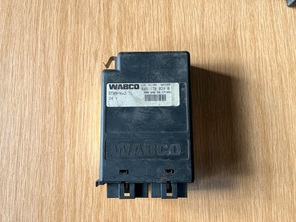 Mercedes Atego WABCO ECAS 4x2 Steuergerät 000 446 28 17 - Unidad de control para Camión: foto 1 Mercedes Atego WABCO ECAS 4x2 Steuergerät 000 446 28 17 - Unidad de control para Camión: foto 1