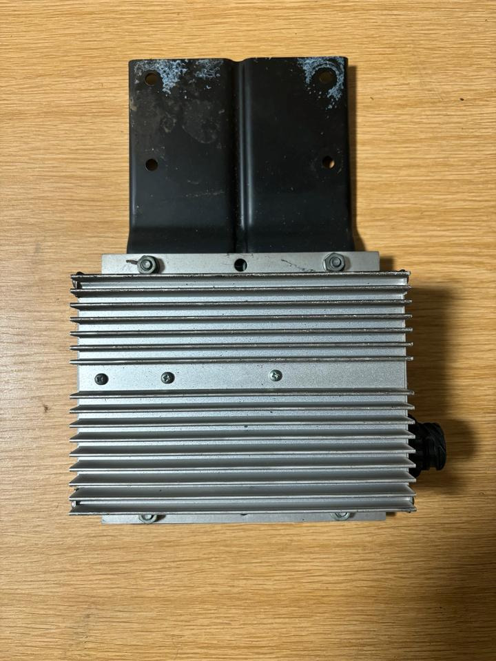 Mercedes-Benz Spannungswandler 12V 24V A002 542 65 25 - Sistema eléctrico para Camión: foto 2 Mercedes-Benz Spannungswandler 12V 24V A002 542 65 25 - Sistema eléctrico para Camión: foto 2