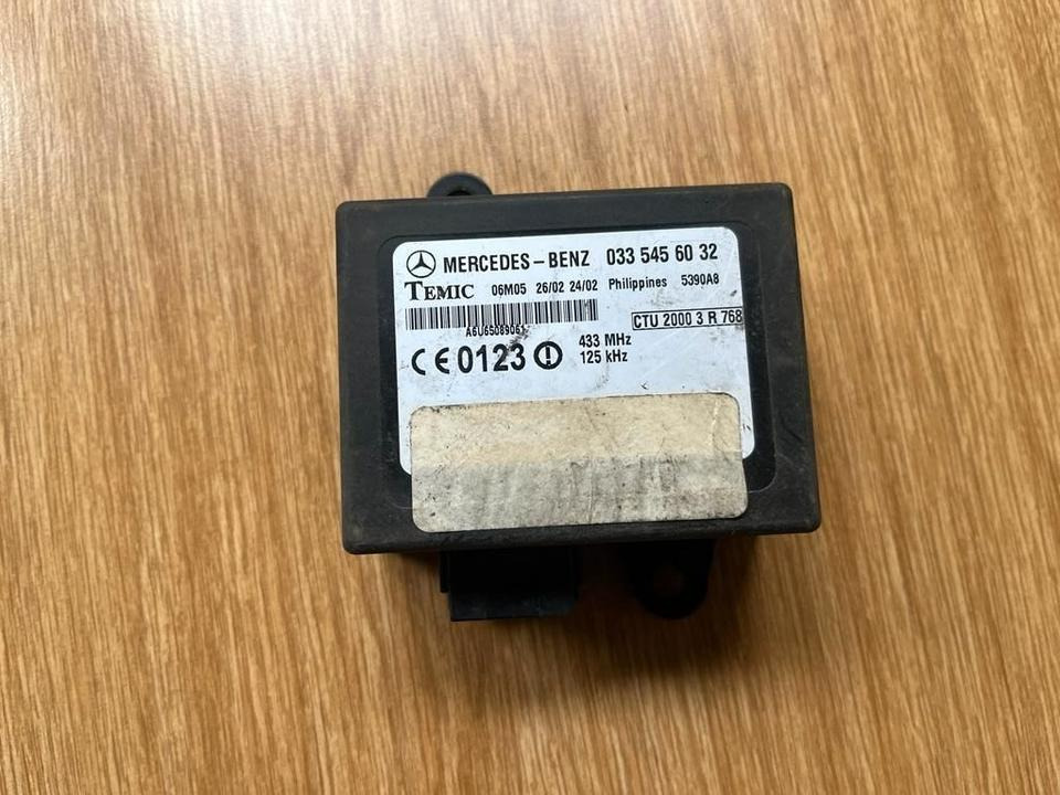 Mercedes Benz Vito W638 Wegfahrsperre Modul 0335456032 - Unidad de control para Camión: foto 1 Mercedes Benz Vito W638 Wegfahrsperre Modul 0335456032 - Unidad de control para Camión: foto 1
