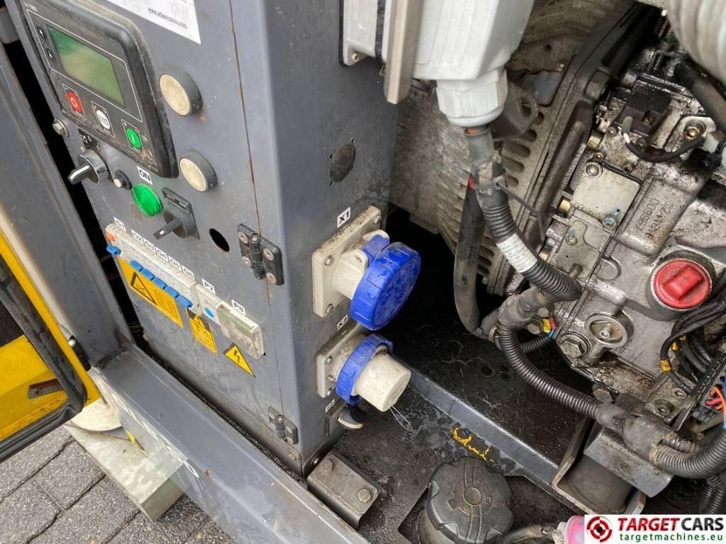 Torre de iluminación Atlas Copco QLB60 Tower Light 4x350W Led: foto 18 Torre de iluminación Atlas Copco QLB60 Tower Light 4x350W Led: foto 18