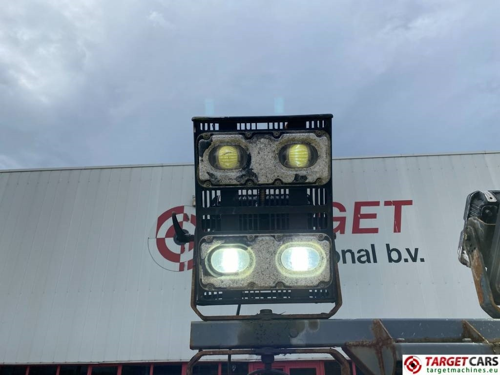 Torre de iluminación Atlas Copco QLB60 Tower Light 4x350W Led: foto 14 Torre de iluminación Atlas Copco QLB60 Tower Light 4x350W Led: foto 14
