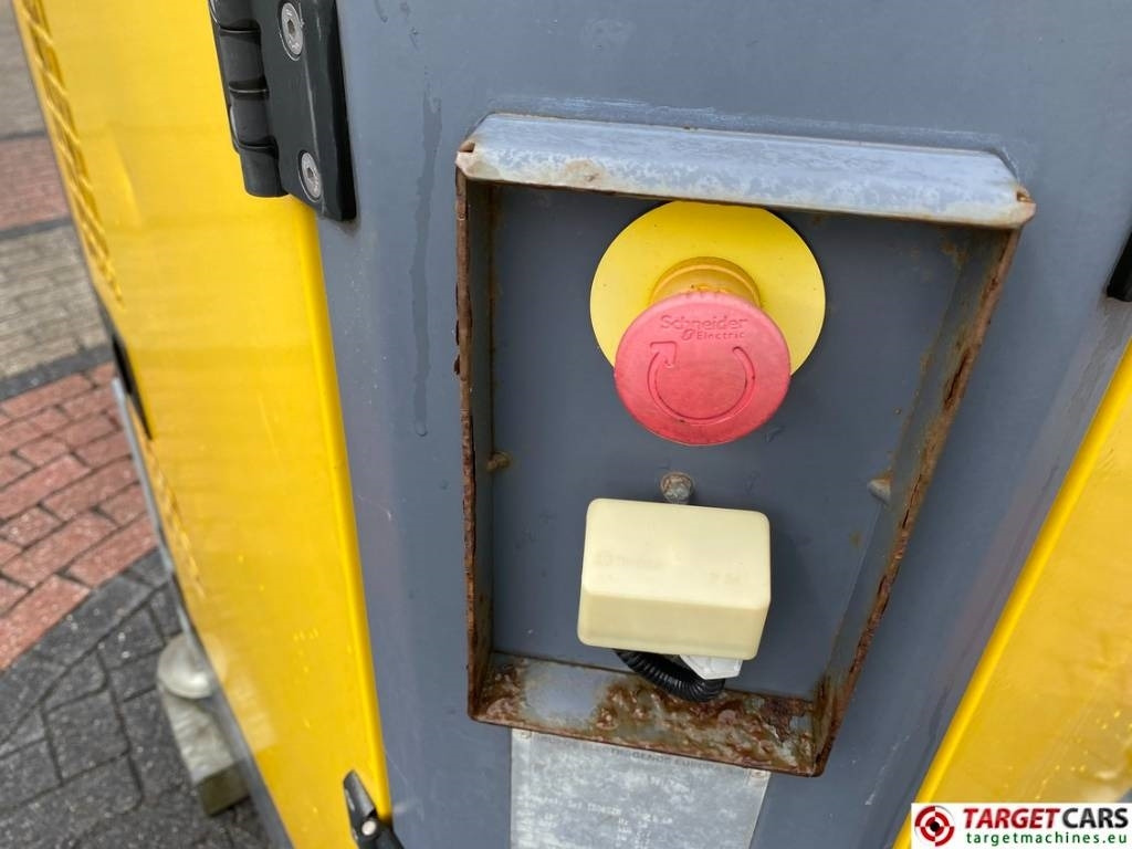 Torre de iluminación Atlas Copco QLB60 Tower Light 4x350W Led: foto 12 Torre de iluminación Atlas Copco QLB60 Tower Light 4x350W Led: foto 12