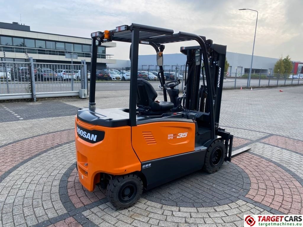 Doosan B35X-7 Electric Forklift 3.5T Triplex-438cm Unused  - Carretilla elevadora eléctrica: foto 3 Doosan B35X-7 Electric Forklift 3.5T Triplex-438cm Unused  - Carretilla elevadora eléctrica: foto 3