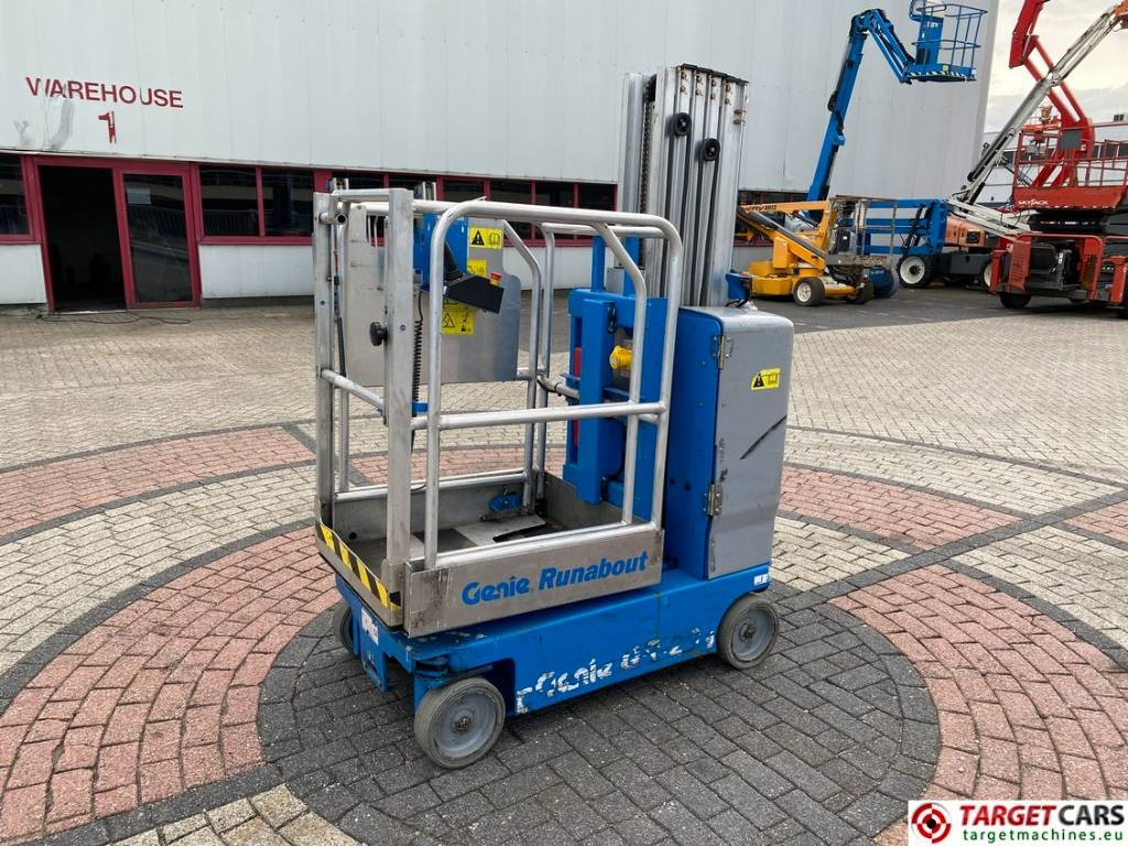 Genie GR-20 RunAbout El Vertical Mast Work Lift 802cm - Plataforma de mástil vertical: foto 1 Genie GR-20 RunAbout El Vertical Mast Work Lift 802cm - Plataforma de mástil vertical: foto 1