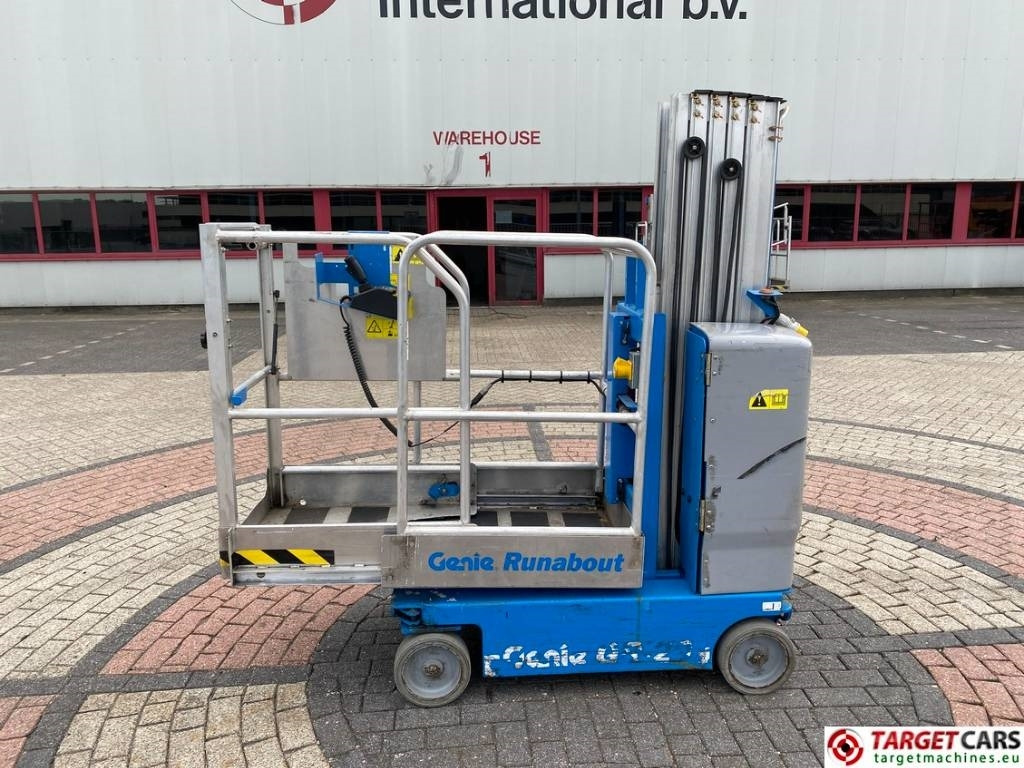 Genie GR-20 RunAbout El Vertical Mast Work Lift 802cm - Plataforma de mástil vertical: foto 5 Genie GR-20 RunAbout El Vertical Mast Work Lift 802cm - Plataforma de mástil vertical: foto 5