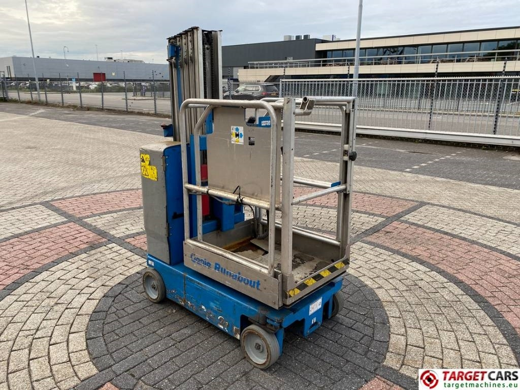 Genie GR-20 Runabout El Vertical Mast Work Lift 802cm - Plataforma de mástil vertical: foto 2 Genie GR-20 Runabout El Vertical Mast Work Lift 802cm - Plataforma de mástil vertical: foto 2