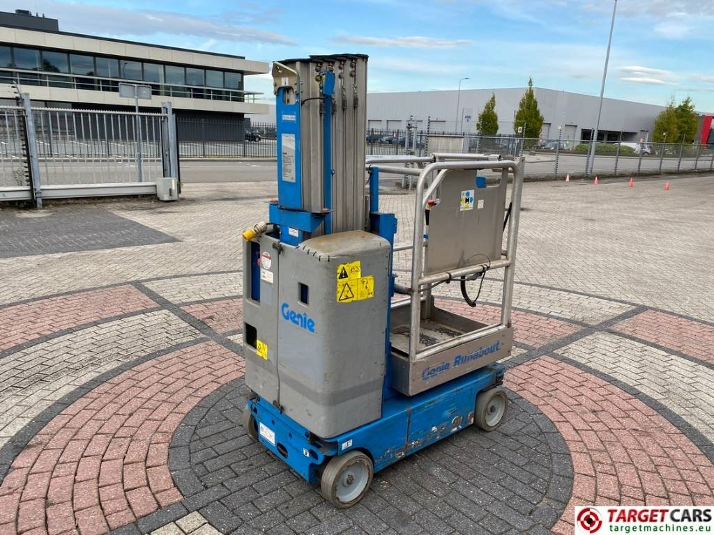 Genie GR-20 Runabout El Vertical Mast Work Lift 802cm - Plataforma de mástil vertical: foto 3 Genie GR-20 Runabout El Vertical Mast Work Lift 802cm - Plataforma de mástil vertical: foto 3