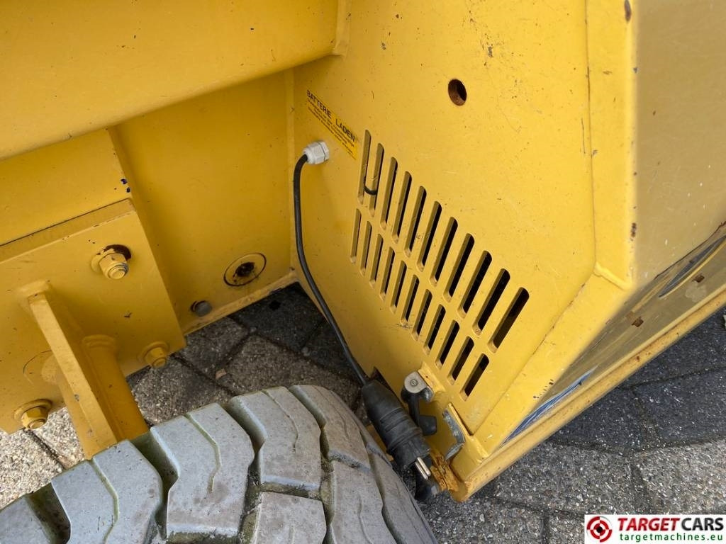 Plataforma de tijeras HAB S142-12E2WD Electric Scissor Work Lift 1420cm: foto 27 Plataforma de tijeras HAB S142-12E2WD Electric Scissor Work Lift 1420cm: foto 27