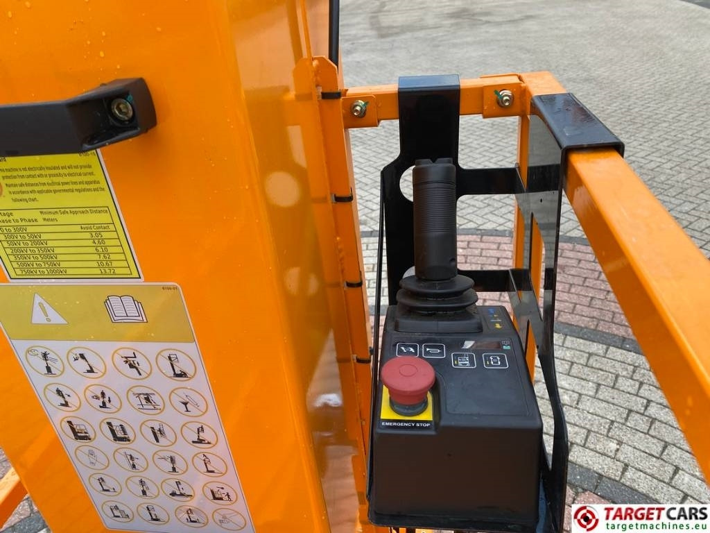 Arrendamiento de Hangcha HV70D Electric Vertical Mast Work Lift 680cm  Hangcha HV70D Electric Vertical Mast Work Lift 680cm: foto 9