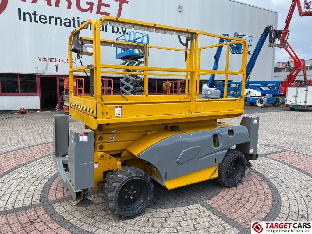 Haulotte Compact 10DX Diesel 4x4 Scissor Work Lift 1015cm - Plataforma de tijeras: foto 1 Haulotte Compact 10DX Diesel 4x4 Scissor Work Lift 1015cm - Plataforma de tijeras: foto 1