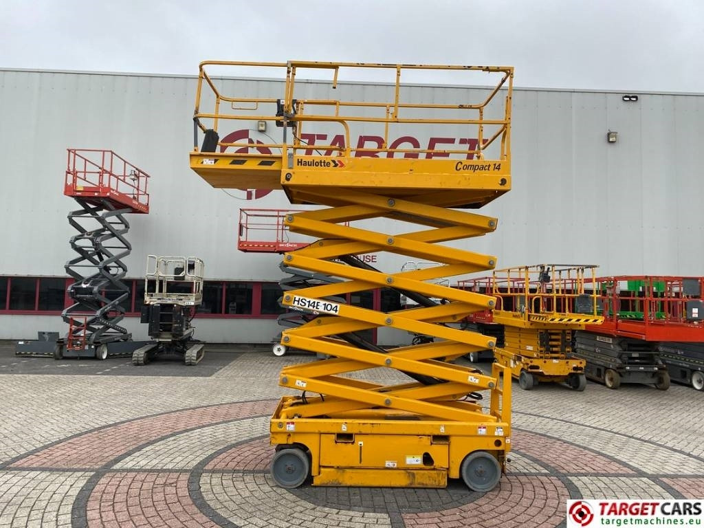 Haulotte Compact 14 Electric Scissor Work lift 1385cm - Plataforma de tijeras: foto 5 Haulotte Compact 14 Electric Scissor Work lift 1385cm - Plataforma de tijeras: foto 5