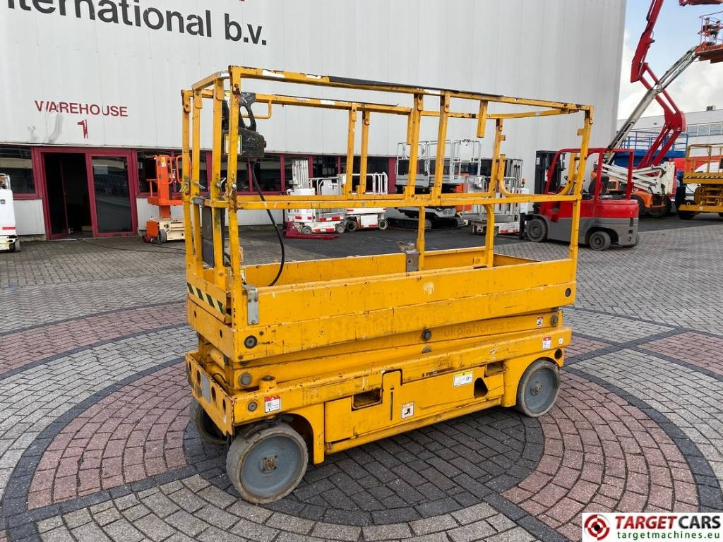 Haulotte Compact 8 Elecftric Scissor Work Lift 818cm - Plataforma de tijeras: foto 1 Haulotte Compact 8 Elecftric Scissor Work Lift 818cm - Plataforma de tijeras: foto 1