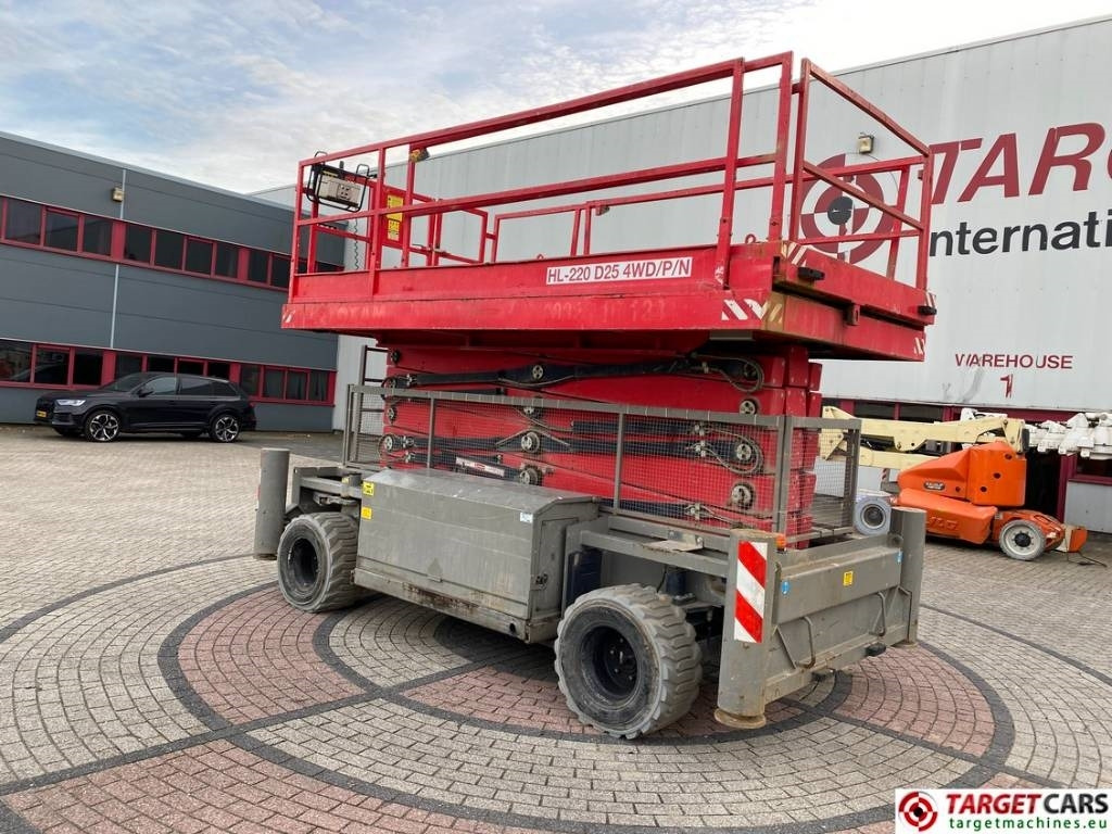 Holland Lift HL220D25-4WD Diesel 4x4 HL220 Scissor Lift 2170cm - Plataforma de tijeras: foto 4 Holland Lift HL220D25-4WD Diesel 4x4 HL220 Scissor Lift 2170cm - Plataforma de tijeras: foto 4