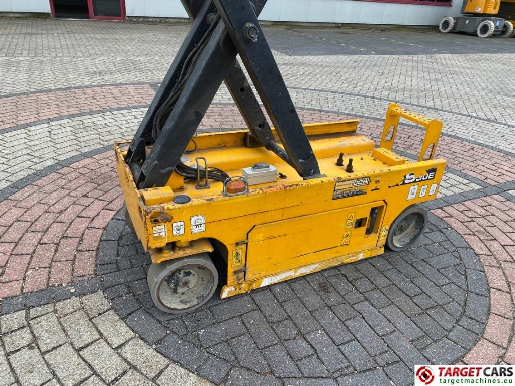 Arrendamiento de JCB S1930E Electric Scissor Work Lift 780cm  JCB S1930E Electric Scissor Work Lift 780cm: foto 18