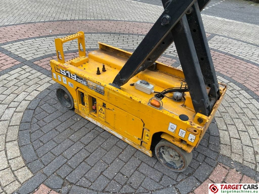 Arrendamiento de JCB S1930E Electric Scissor Work Lift 780cm  JCB S1930E Electric Scissor Work Lift 780cm: foto 17