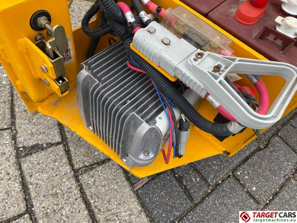 Arrendamiento de JCB S1930E Electric Scissor Work Lift 780cm  JCB S1930E Electric Scissor Work Lift 780cm: foto 16