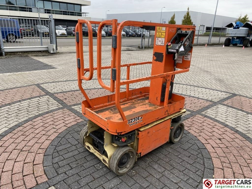 JLG 1230ES Electric Vertical Mast Work Lift 566cm - Plataforma de mástil vertical: foto 3 JLG 1230ES Electric Vertical Mast Work Lift 566cm - Plataforma de mástil vertical: foto 3