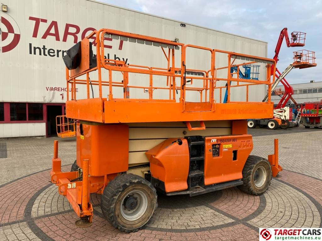 JLG 4394RT Diesel 4x4 Scissor Work Lift 1511cm - Plataforma de tijeras: foto 1 JLG 4394RT Diesel 4x4 Scissor Work Lift 1511cm - Plataforma de tijeras: foto 1