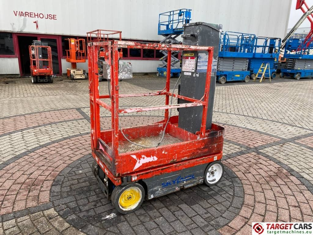 SkyJack SJ16 Electric Vertical Mast Work Lift 675cm - Plataforma de mástil vertical: foto 1 SkyJack SJ16 Electric Vertical Mast Work Lift 675cm - Plataforma de mástil vertical: foto 1
