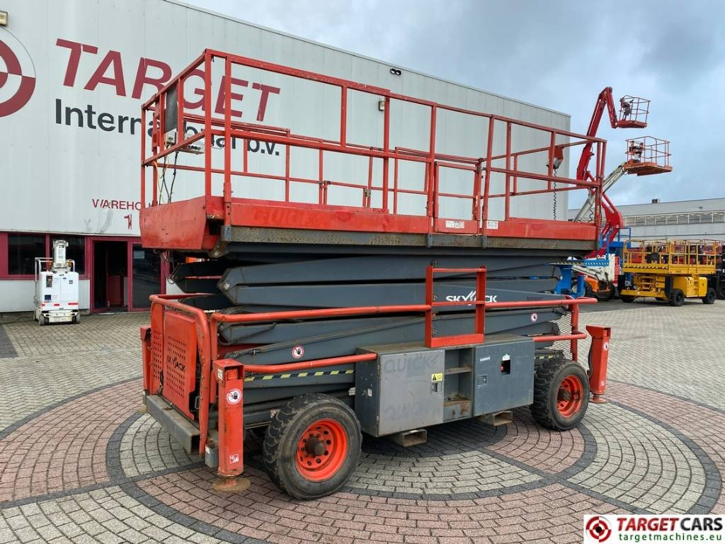 SkyJack SJ9250 RT Diesel Scissor Work Lift 1720cm - Plataforma de tijeras: foto 1 SkyJack SJ9250 RT Diesel Scissor Work Lift 1720cm - Plataforma de tijeras: foto 1