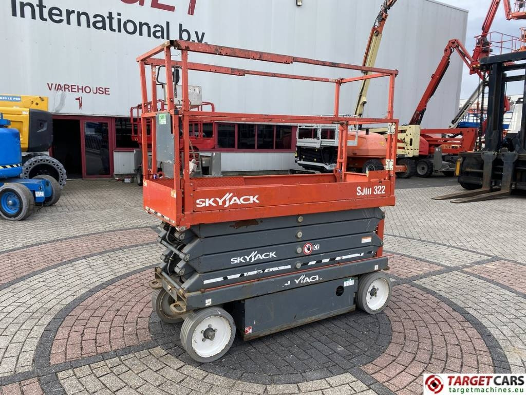 SkyJack SJIII-3226 Electric 3226 Scissor Work Lift 990cm - Plataforma de tijeras: foto 1 SkyJack SJIII-3226 Electric 3226 Scissor Work Lift 990cm - Plataforma de tijeras: foto 1
