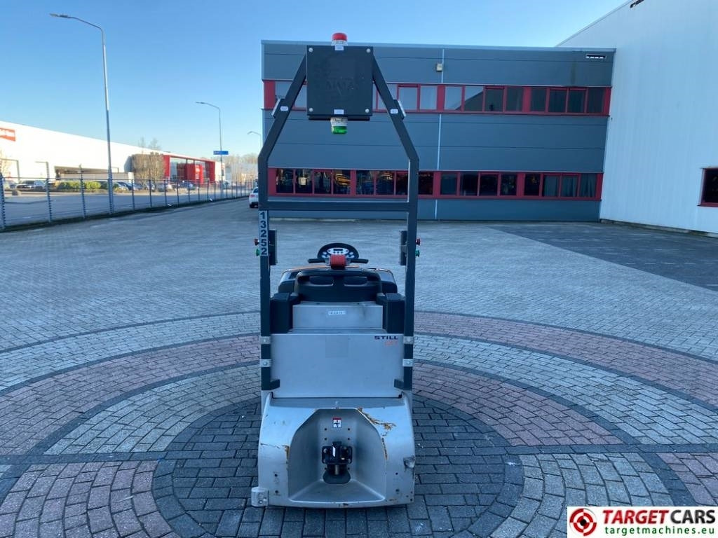 Still CX-T Electric TowTruck Tractor 24V 4000KG Capacity - Remolcadora: foto 5 Still CX-T Electric TowTruck Tractor 24V 4000KG Capacity - Remolcadora: foto 5