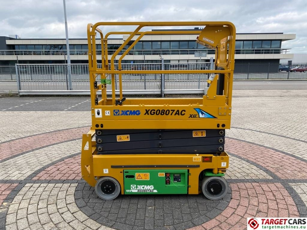 Arrendamiento de XCMG XG0807AC Electric LI-ION Lithium ScissorLift 780cm XCMG XG0807AC Electric LI-ION Lithium ScissorLift 780cm: foto 38 Arrendamiento de XCMG XG0807AC Electric LI-ION Lithium ScissorLift 780cm XCMG XG0807AC Electric LI-ION Lithium ScissorLift 780cm: foto 38