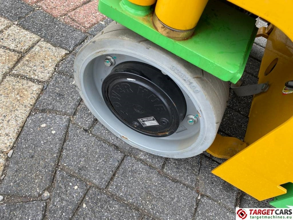 Arrendamiento de XCMG XG0807AC Electric LI-ION Lithium ScissorLift 780cm XCMG XG0807AC Electric LI-ION Lithium ScissorLift 780cm: foto 21 Arrendamiento de XCMG XG0807AC Electric LI-ION Lithium ScissorLift 780cm XCMG XG0807AC Electric LI-ION Lithium ScissorLift 780cm: foto 21