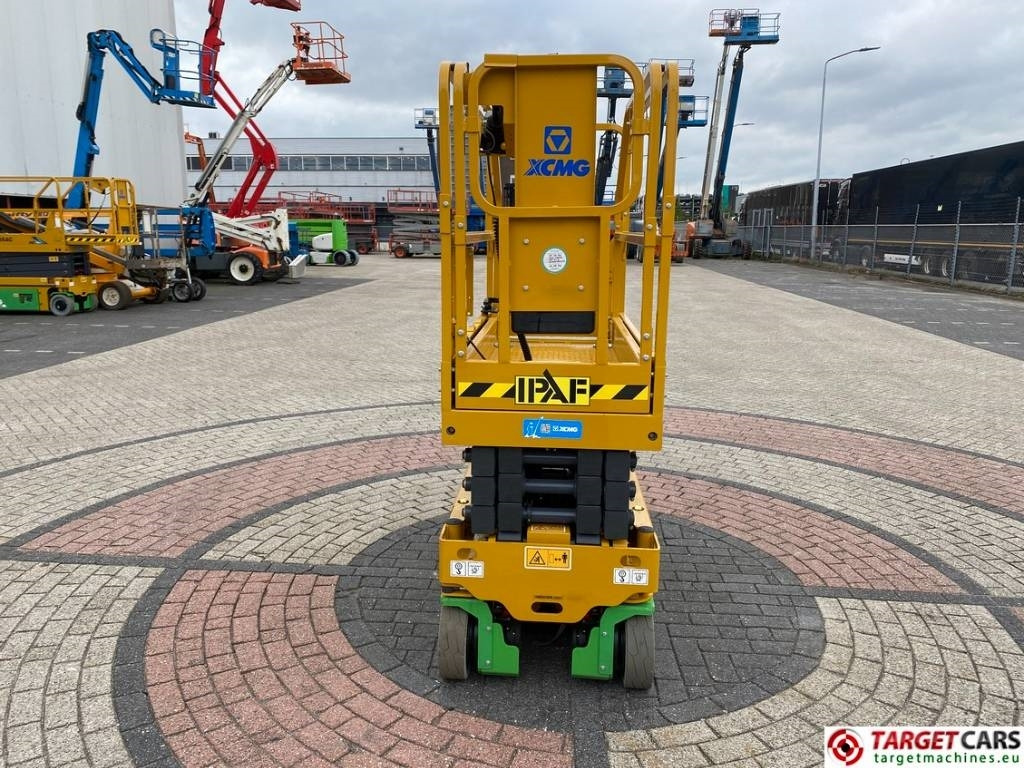Arrendamiento de XCMG XG0807AC Electric LI-ION Lithium ScissorLift 780cm XCMG XG0807AC Electric LI-ION Lithium ScissorLift 780cm: foto 36 Arrendamiento de XCMG XG0807AC Electric LI-ION Lithium ScissorLift 780cm XCMG XG0807AC Electric LI-ION Lithium ScissorLift 780cm: foto 36