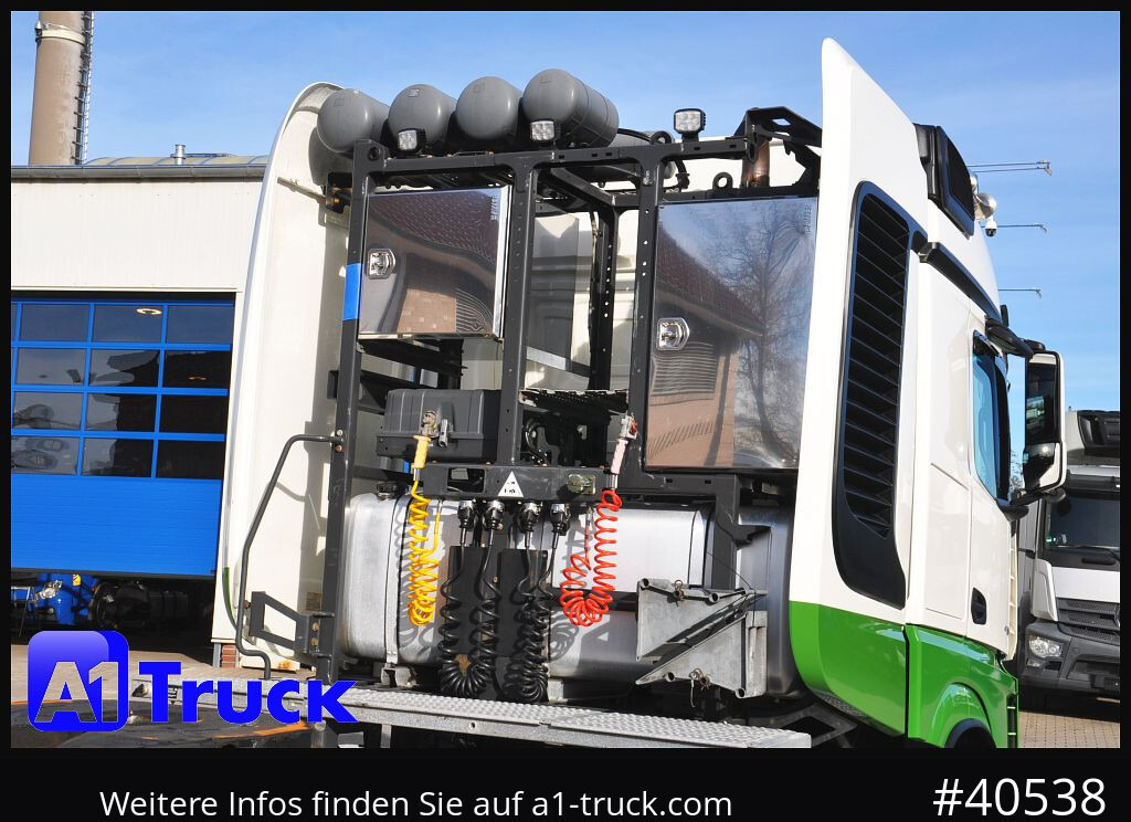 MERCEDES-BENZ 4158 BL 8x4, neues Model, guter Zustand - Cabeza tractora: foto 2 MERCEDES-BENZ 4158 BL 8x4, neues Model, guter Zustand - Cabeza tractora: foto 2