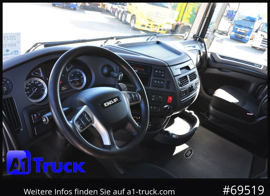 DAF XF 480 FAR Intarder, Multiwechsler 2x AHK - Camión portacontenedore/ Intercambiable: foto 2 DAF XF 480 FAR Intarder, Multiwechsler 2x AHK - Camión portacontenedore/ Intercambiable: foto 2