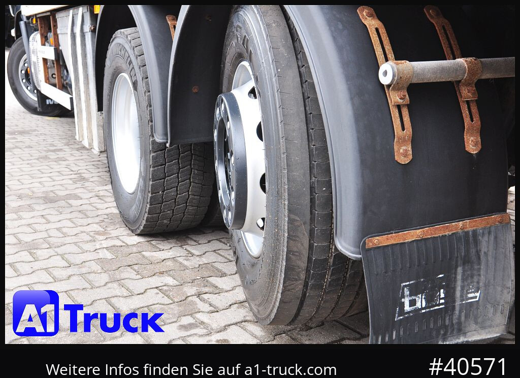 IVECO Stralis 420, Böse Schwenkwand LBW, Lenkachse - Camión transporte de bebidas: foto 2 IVECO Stralis 420, Böse Schwenkwand LBW, Lenkachse - Camión transporte de bebidas: foto 2