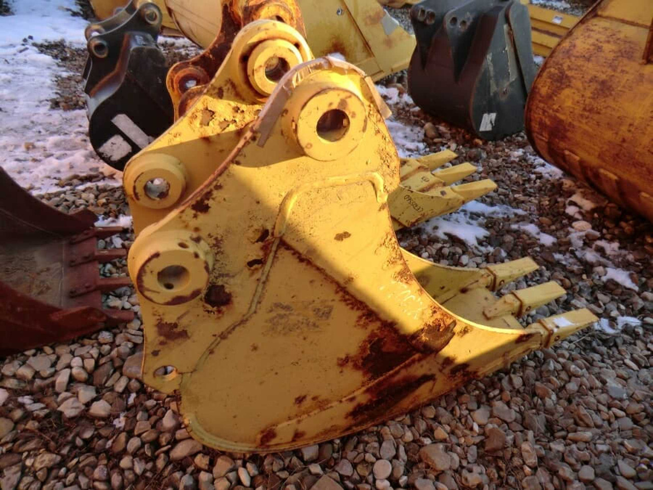 Caterpillar 307 Benna HD con denti, marca ROMEA, peso 200 kg, anno di costruzione 2004. Larghezza mm 300. - Cazo para excavadora: foto 5 Caterpillar 307 Benna HD con denti, marca ROMEA, peso 200 kg, anno di costruzione 2004. Larghezza mm 300. - Cazo para excavadora: foto 5