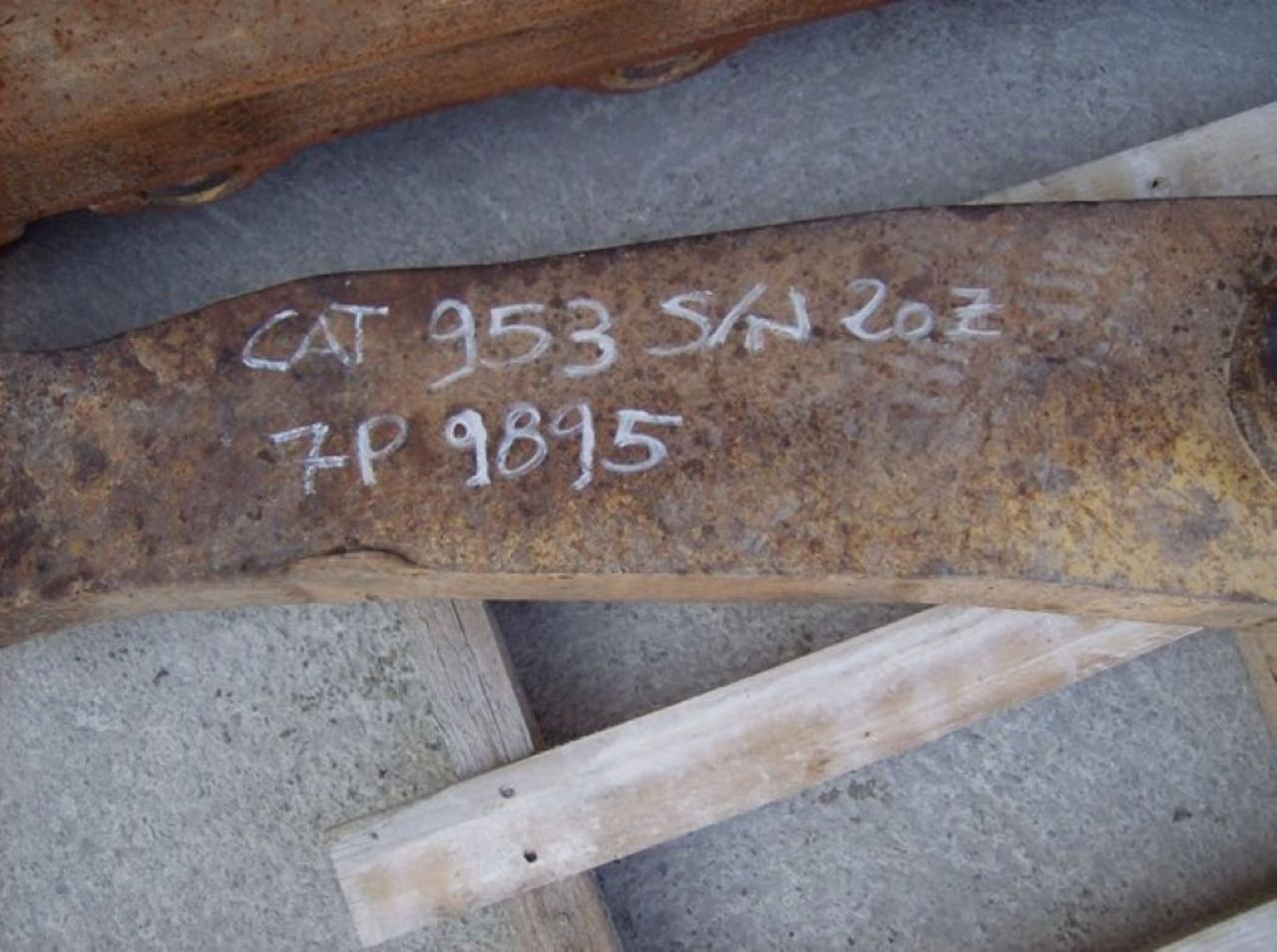 Caterpillar 953 BALESTRONE - Piezas del tren de rodaje para Maquinaria de construcción: foto 2 Caterpillar 953 BALESTRONE - Piezas del tren de rodaje para Maquinaria de construcción: foto 2