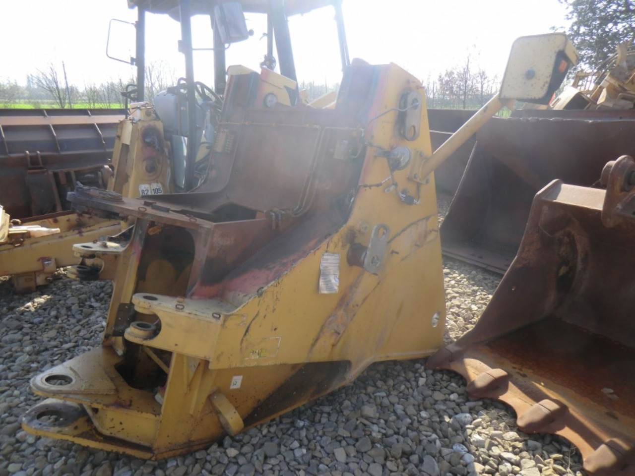 Caterpillar 962H TELAIO ANTERIORE - Bastidor/ Chasis para Maquinaria de construcción: foto 4 Caterpillar 962H TELAIO ANTERIORE - Bastidor/ Chasis para Maquinaria de construcción: foto 4