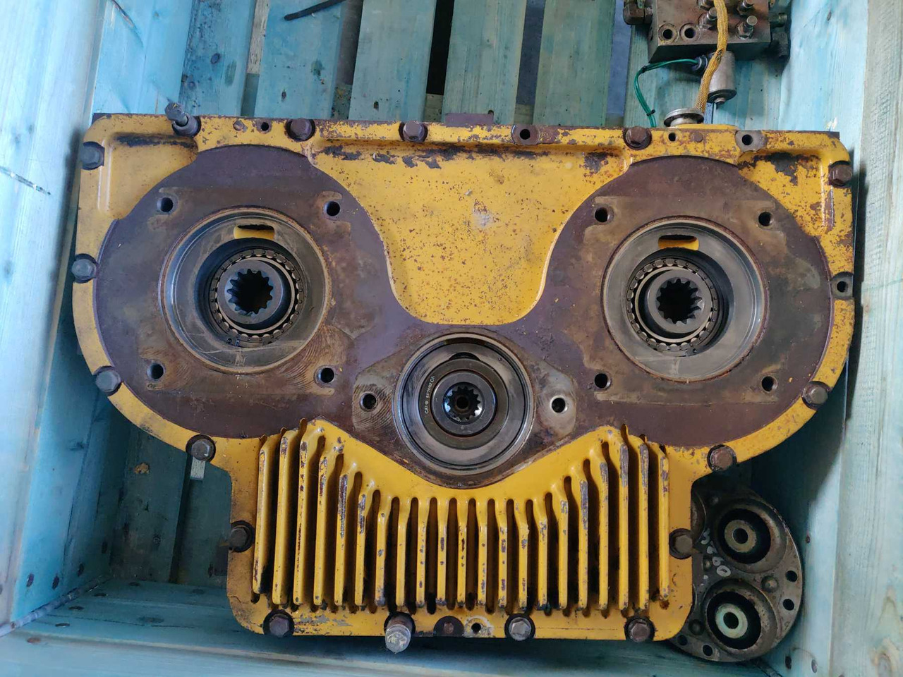 Caterpillar 963C DRIVE DI ACCOPPIAMENTO DELLE POMPE - Transmisión para Maquinaria de construcción: foto 1 Caterpillar 963C DRIVE DI ACCOPPIAMENTO DELLE POMPE - Transmisión para Maquinaria de construcción: foto 1