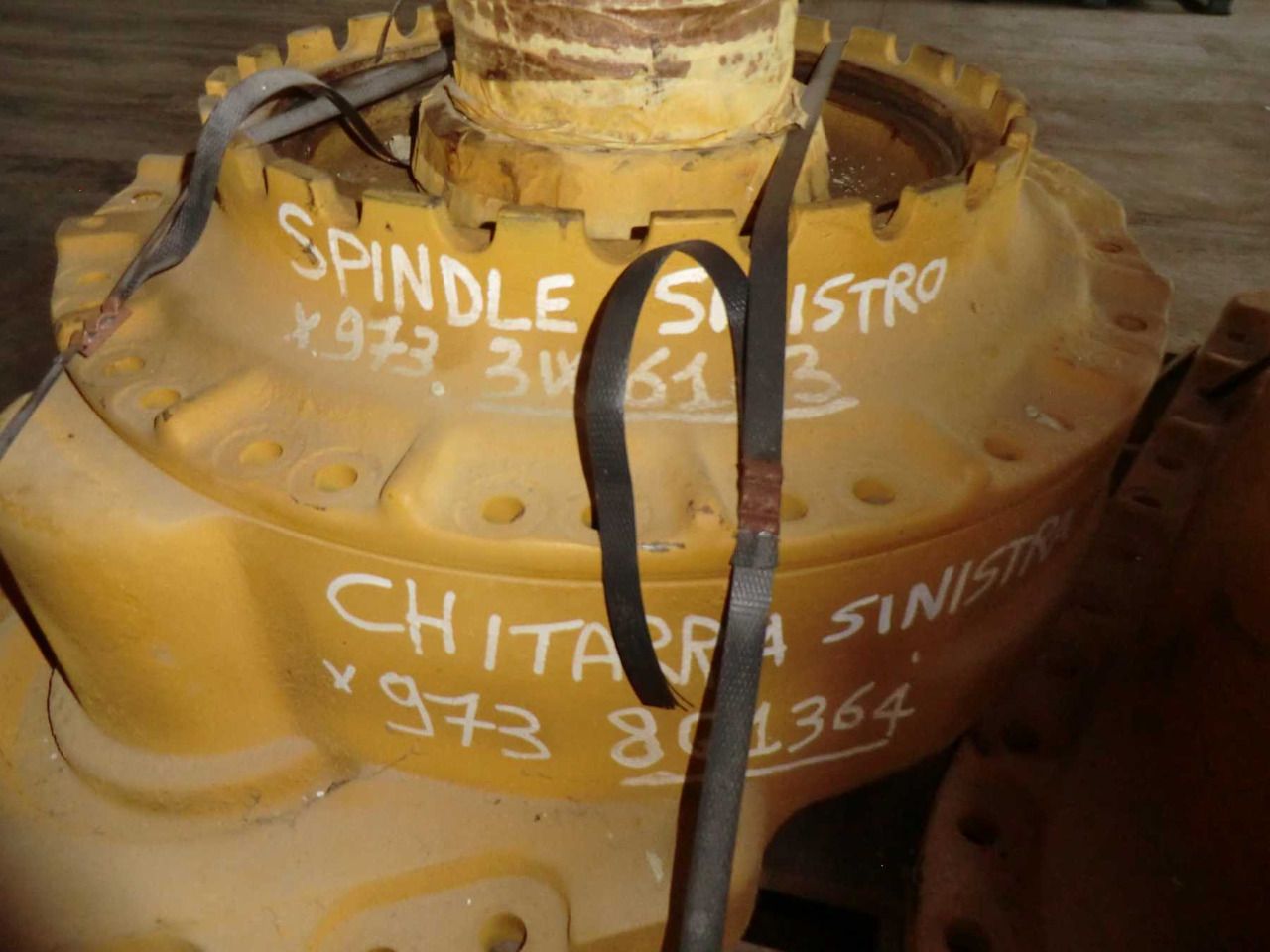 Caterpillar 973 LGP SPINDLE - Piezas del tren de rodaje para Maquinaria de construcción: foto 2 Caterpillar 973 LGP SPINDLE - Piezas del tren de rodaje para Maquinaria de construcción: foto 2