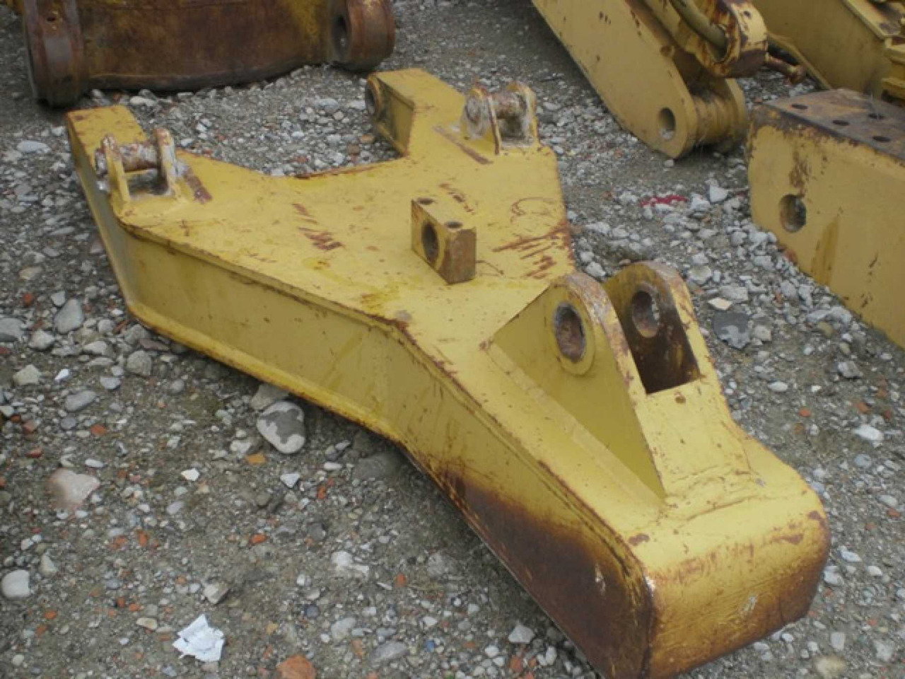 Caterpillar D5 - D6 SUPPORTO KELLY PER RIPPER - Escarificador para Maquinaria de construcción: foto 1 Caterpillar D5 - D6 SUPPORTO KELLY PER RIPPER - Escarificador para Maquinaria de construcción: foto 1