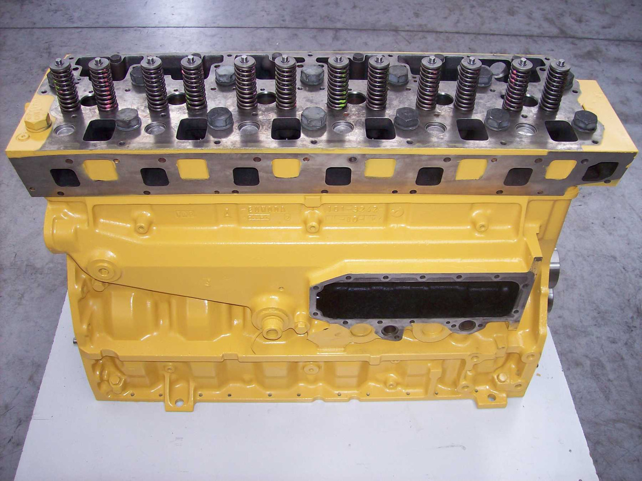 Caterpillar LONG BLOCK 3116 - Motor para Maquinaria de construcción: foto 1 Caterpillar LONG BLOCK 3116 - Motor para Maquinaria de construcción: foto 1