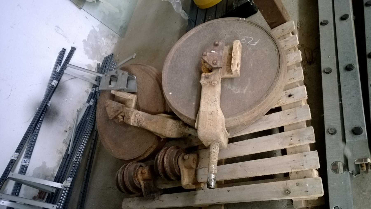 FIAT ALLIS FL8 2 RUOTE FOLLE - Piezas del tren de rodaje para Maquinaria de construcción: foto 1 FIAT ALLIS FL8 2 RUOTE FOLLE - Piezas del tren de rodaje para Maquinaria de construcción: foto 1