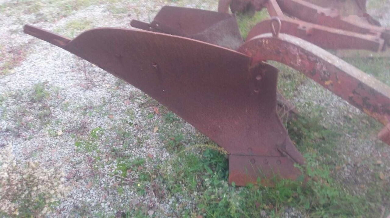 SOGEMA ARATRO TRAINATO - Arado: foto 3 SOGEMA ARATRO TRAINATO - Arado: foto 3