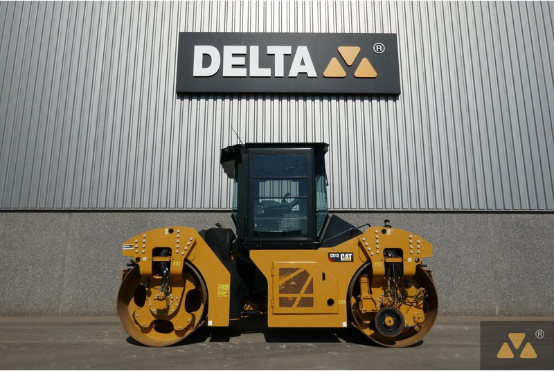 Caterpillar CB13 - Rodillo: foto 2 Caterpillar CB13 - Rodillo: foto 2