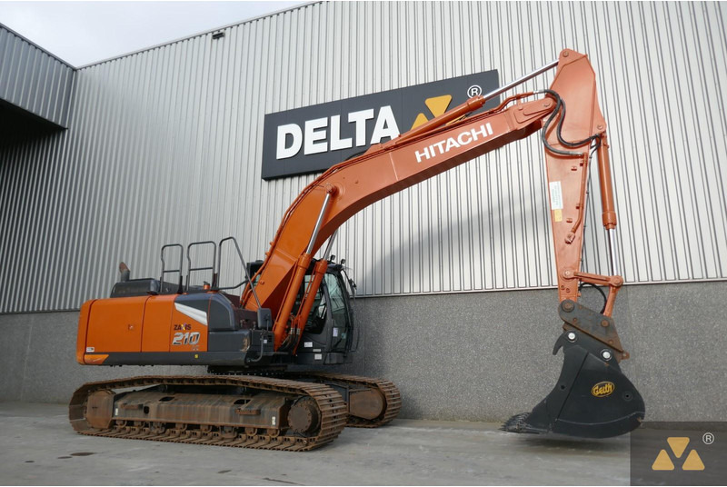 Excavadora de cadenas Hitachi ZX210LC-7: foto 8