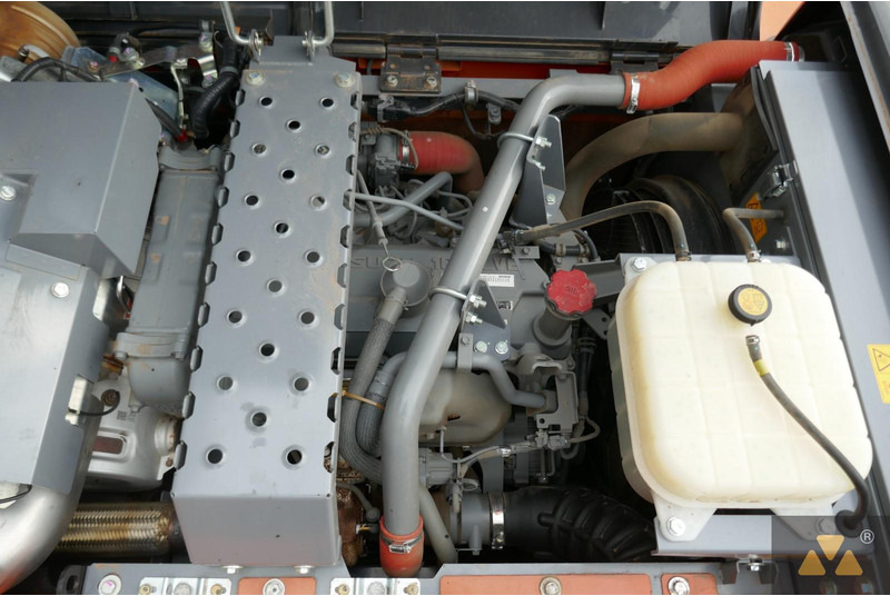 Excavadora de cadenas Hitachi ZX210LC-7: foto 20