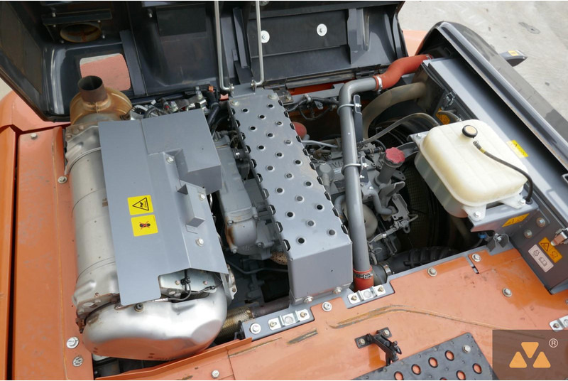 Excavadora de cadenas Hitachi ZX210LC-7: foto 19