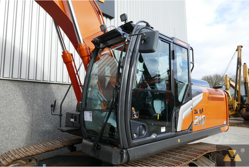 Excavadora de cadenas Hitachi ZX210LC-7: foto 10