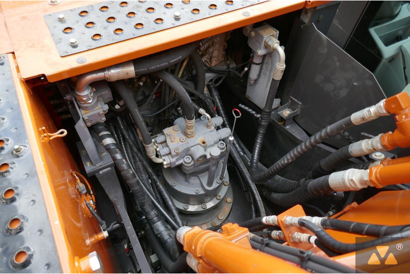 Excavadora de cadenas Hitachi ZX210LC-7: foto 18